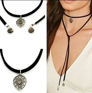 🎉HP Back Yard BBQ🎉Black Pendant Choker